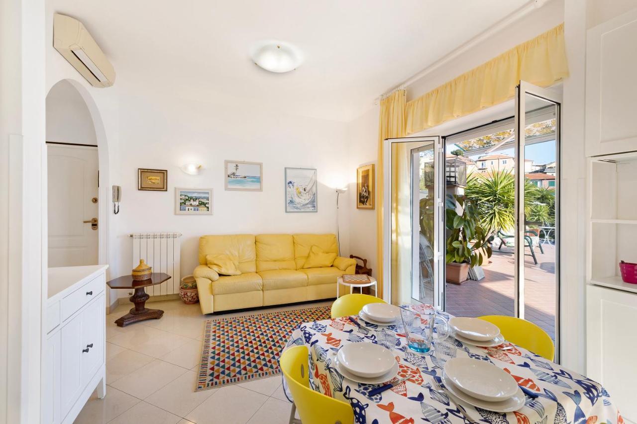 Attico Cielo E Mare Apartment Spotorno Exterior foto